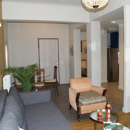 Mrs Holiday Apartment Athens Exterior photo